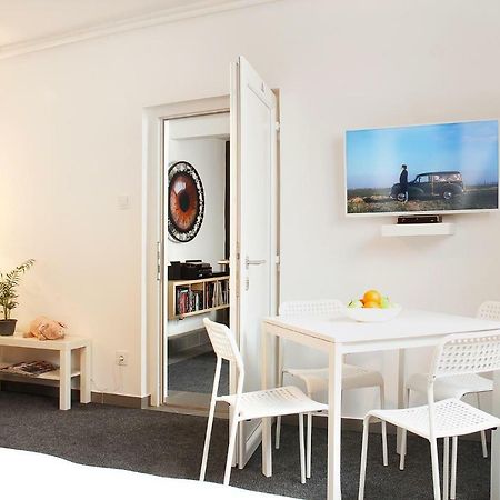 Floyd Room Zagreb Exteriör bild
