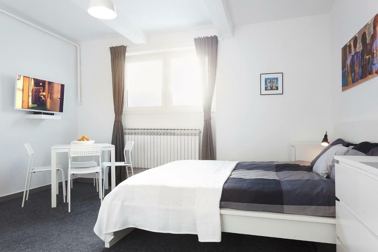 Floyd Room Zagreb Exteriör bild